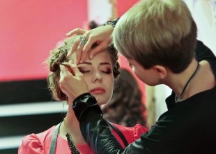 Свадебный стилист LeeAnna Свадебный стилист LeeAnna - лого