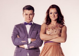 Пара ведущих Ведучі на 5 мовах ROMA&ILONA; - лого