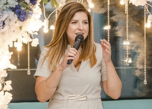 Больше, чем ведущая :) - лого