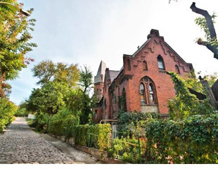 Гамперский спуск - лого