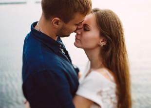 Женя Ищенко Женя Ищенко - лого