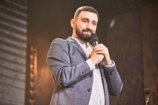 Макс Вышинский - лого