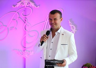 Ведущий юморист StandUp комик - лого