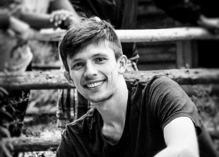 Весільний фотограф Віталій Миронюк Весільний фотограф Віталій Миронюк - лого