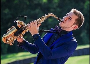 LIVE SAX Vadim DROZDOVSKYI саксофонист европейского уровня LIVE SAX Vadim DROZDOVSKYI саксофонист европейского уровня - лого