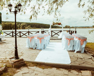 Загородный ресторан "Хутір" - лого