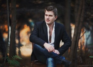 Виталий Чудеса Виталий Чудеса - лого