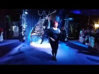 Весёлый интеллигентный позитивный Ведущий с отличным чувством юмора. Видео 5081 Весёлый интеллигентный позитивный Ведущий с отличным чувством юмора. Видео 5081